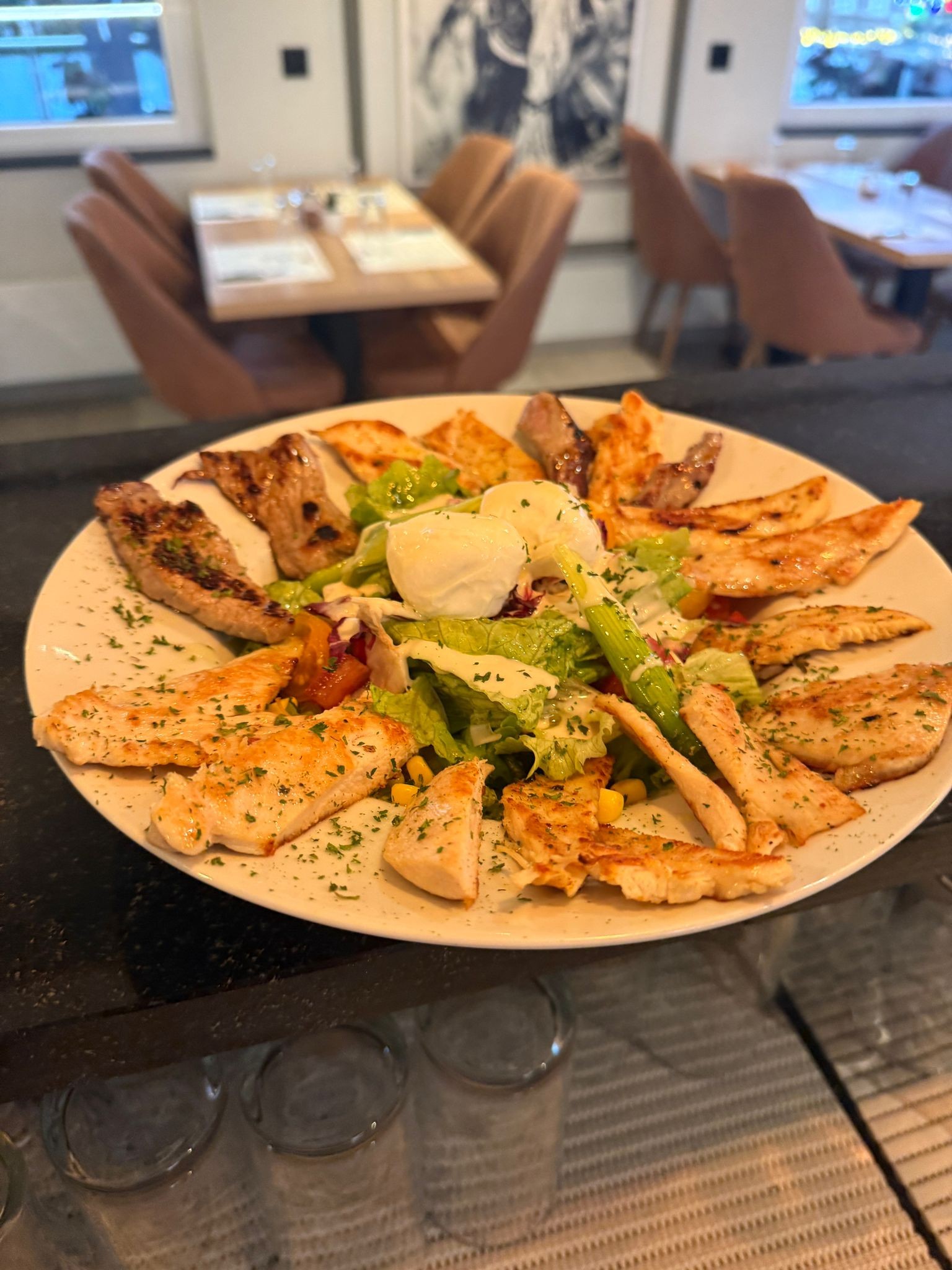 Fitnesteller mit Pouletfleisch